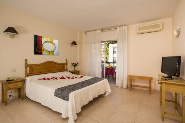 Mare Estepona Hotel Exteriör bild